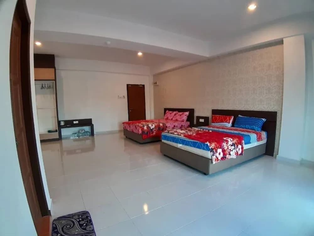OYO 89888 Dz Residence Guest House - photo 15