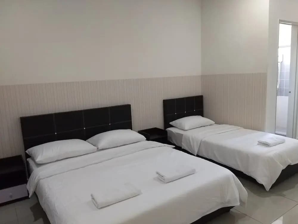 New and Classic Homestay 2 Storey House - photo 3