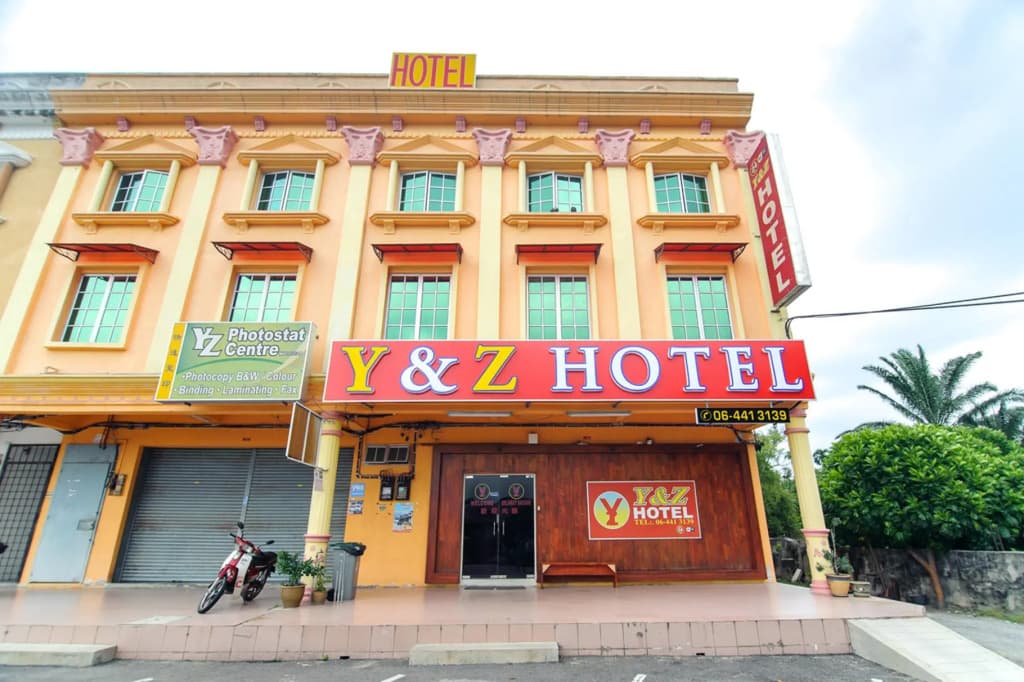Y&Z Hotel - main photo