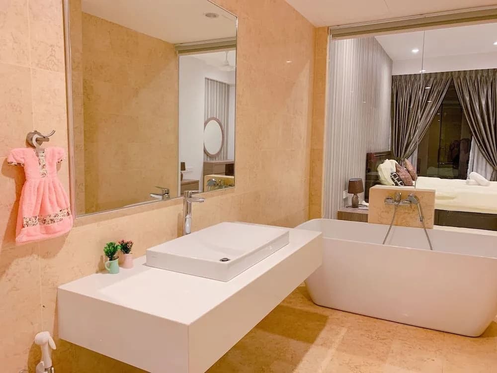 The Luxury Jazz Suites - photo 7