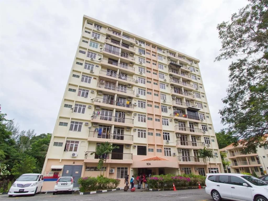 Bayu Emas Apartments - main photo
