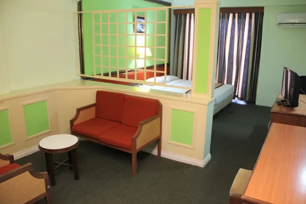 Miri Hotel - photo 3