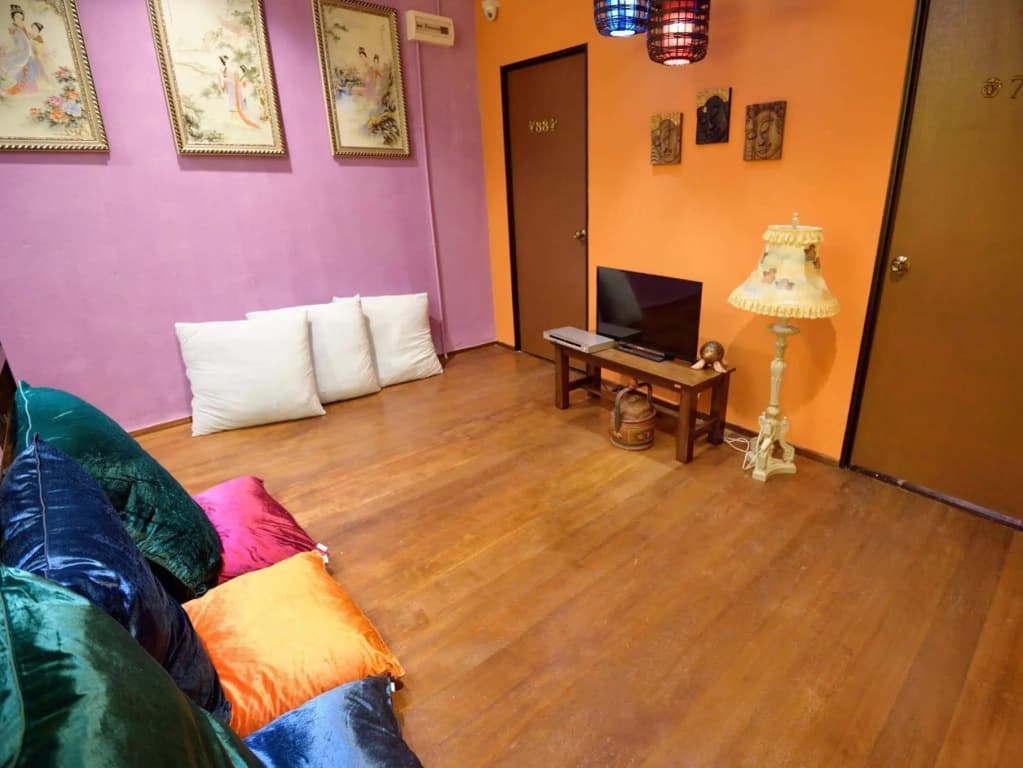 Just Duvet Guest House - photo 4