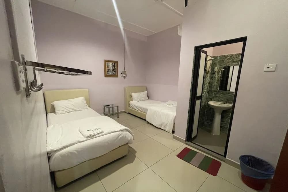 OYO 90414 Idyllic Paradise Guest House - photo 4