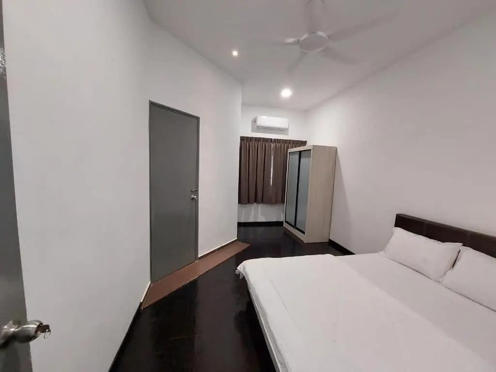 *Entire House* Flora Homestay - photo 2