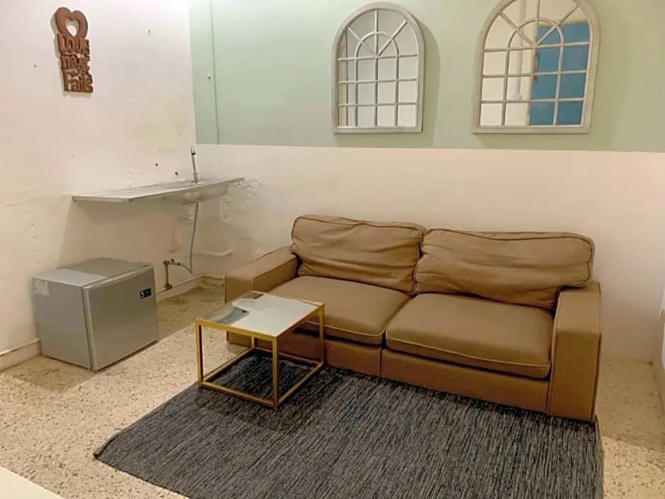 Crystal Guesthouse - photo 2