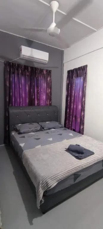 Vhey’s Guests House - photo 2