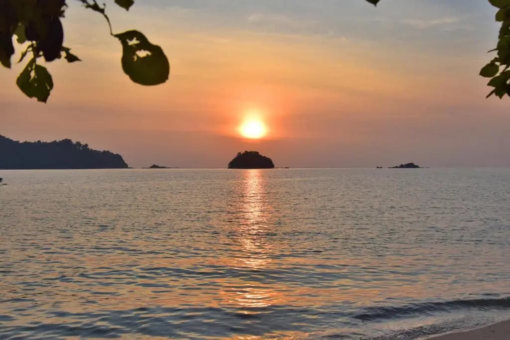 AVI Pangkor Beach Resort - photo 10