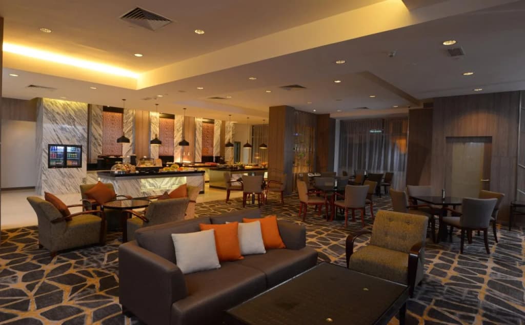 Holiday Inn Melaka by IHG - photo 2