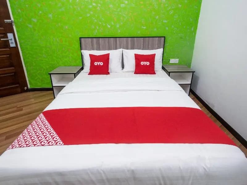 69 Room 4 Stay by OYO Rooms - photo 2