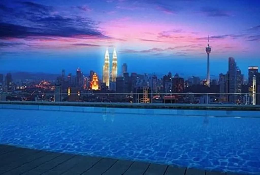 Regalia Suites & Hotel - photo 10