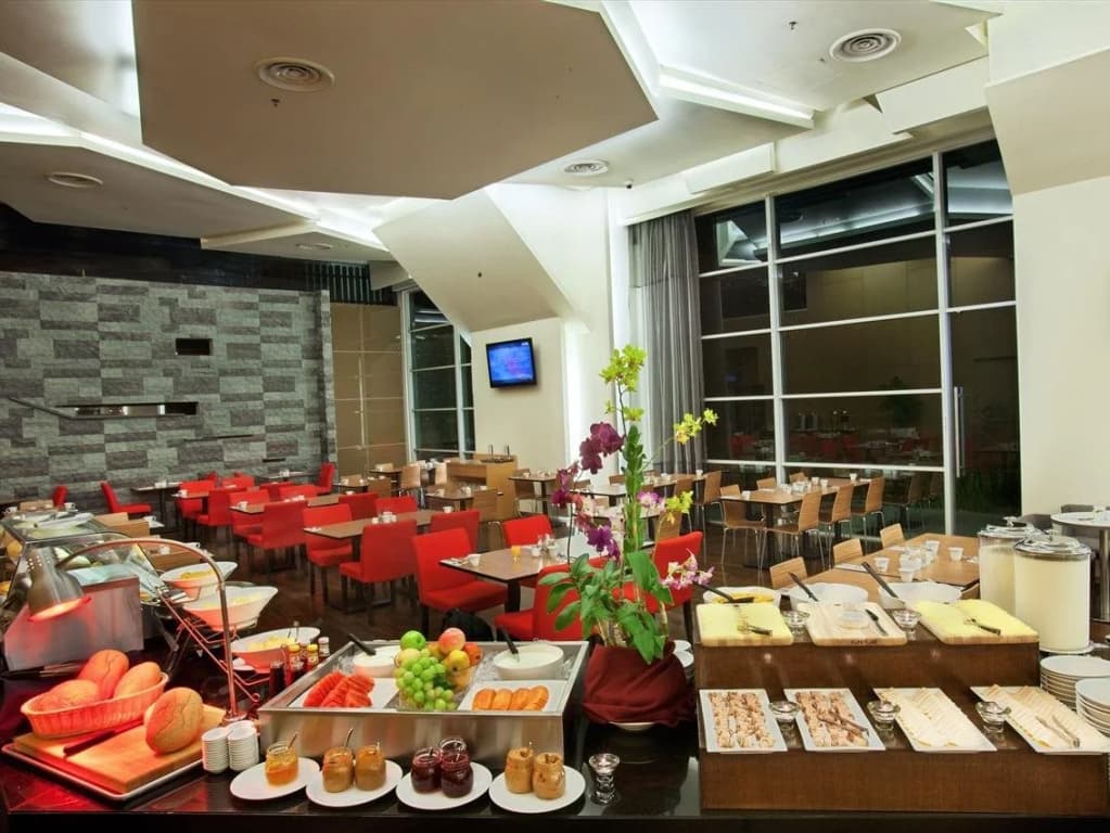 PARKROYAL Serviced Suites Kuala Lumpur - photo 12