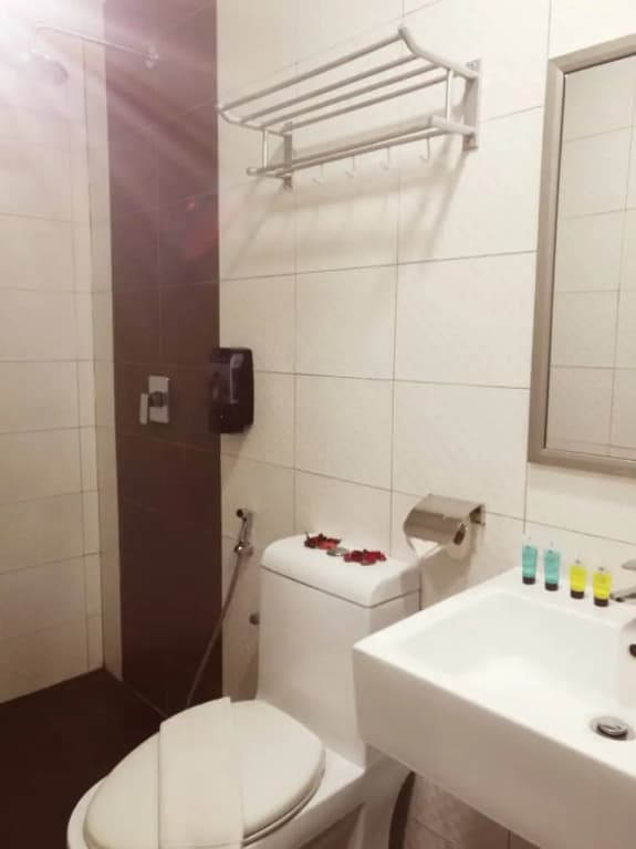 N City Hotel - photo 10