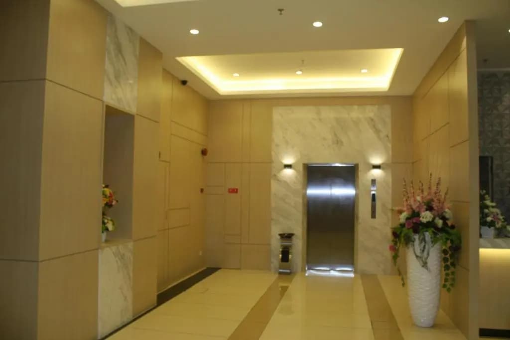Aurora Hotel - photo 14