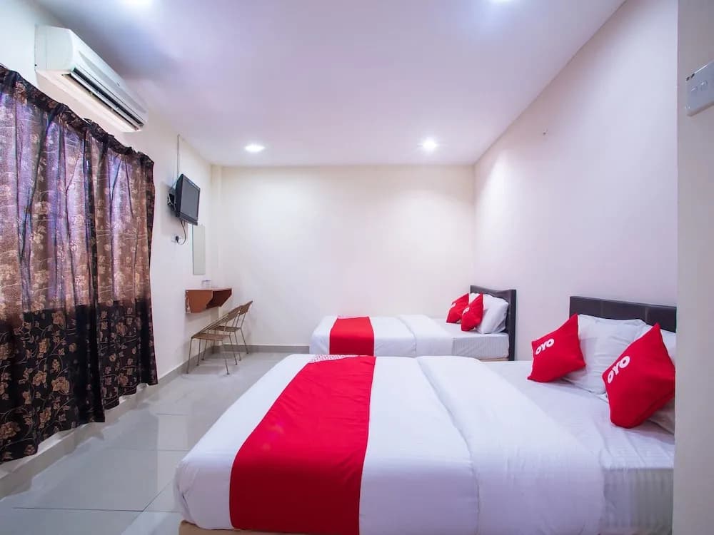 OYO 44010 Royals Star Hotel - photo 6
