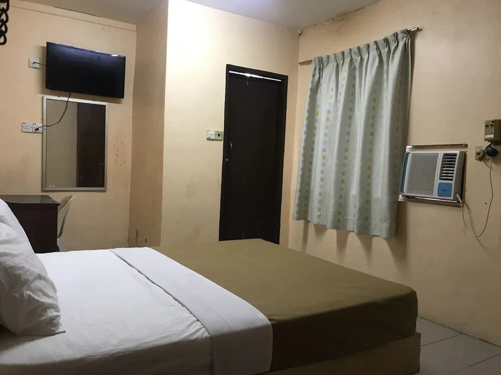 Spot On 89927 Villa Hotel - photo 3