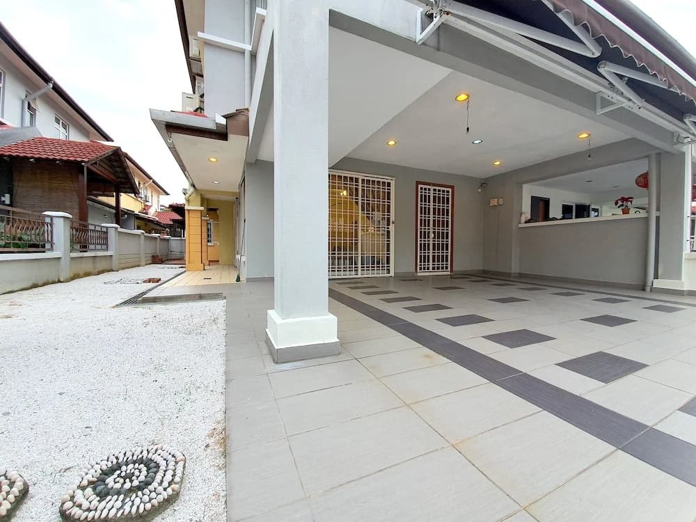 Kota Kemuning Private House by BeeStay - photo 9