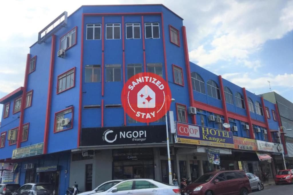Super OYO 90039 Coop Hotel Kangar - main photo