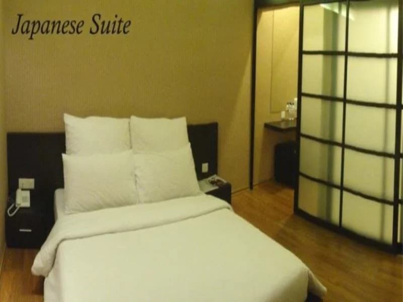 Hotel CIQ Taman Desa Tebrau - photo 6