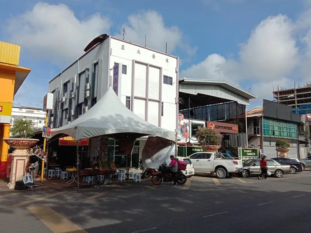 OYO 90089 N H Inn - photo 13