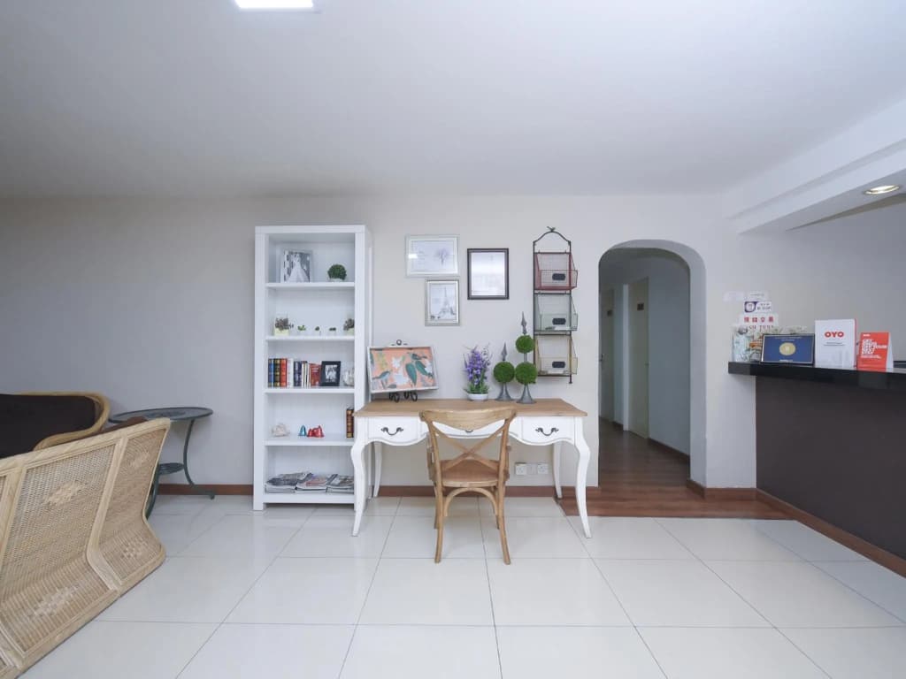 City Home Stay - photo 12