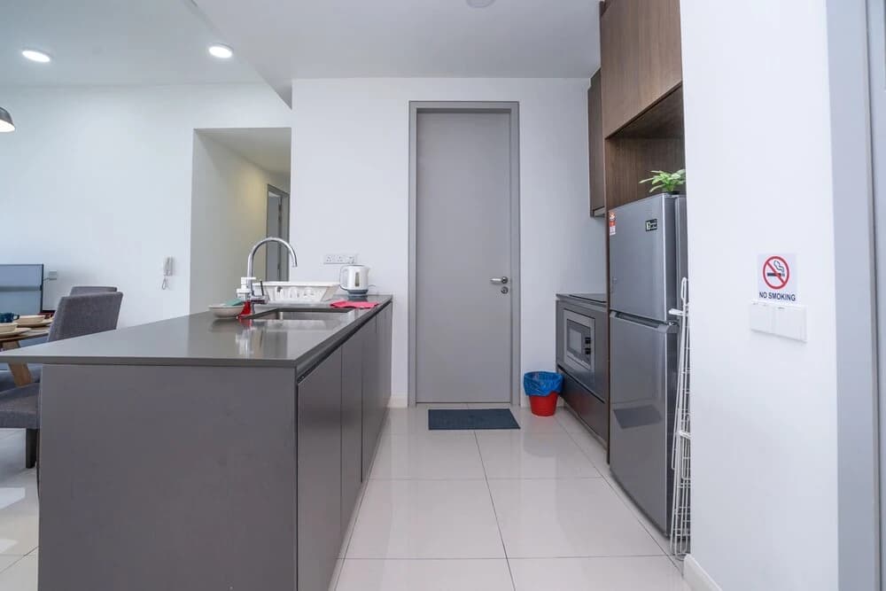 OYO Home 89725 Beautiful 3br Grand Medini - photo 16