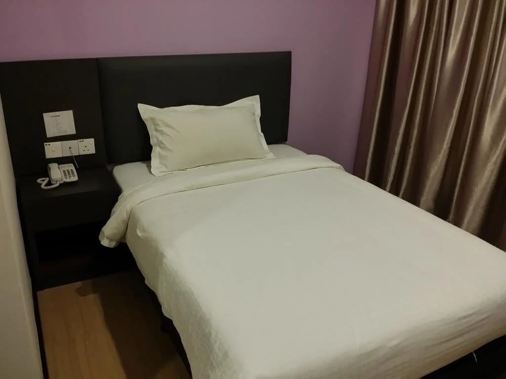 MJ Hotel - photo 18