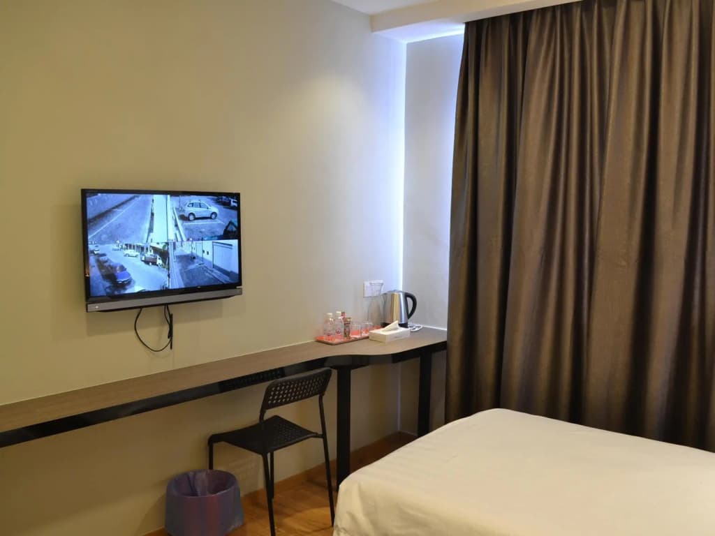 U Design Hotel Mentakab - photo 3