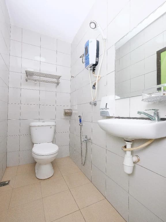 OYO 850 Gold Star Hotel - photo 7