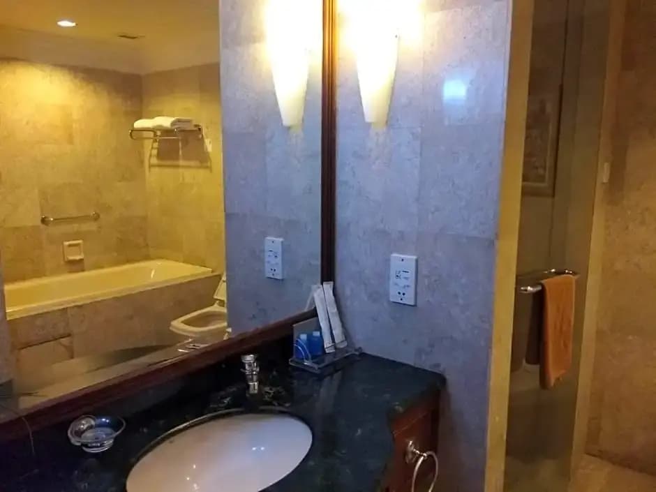 Times Square Private Service Suite At KL - photo 7