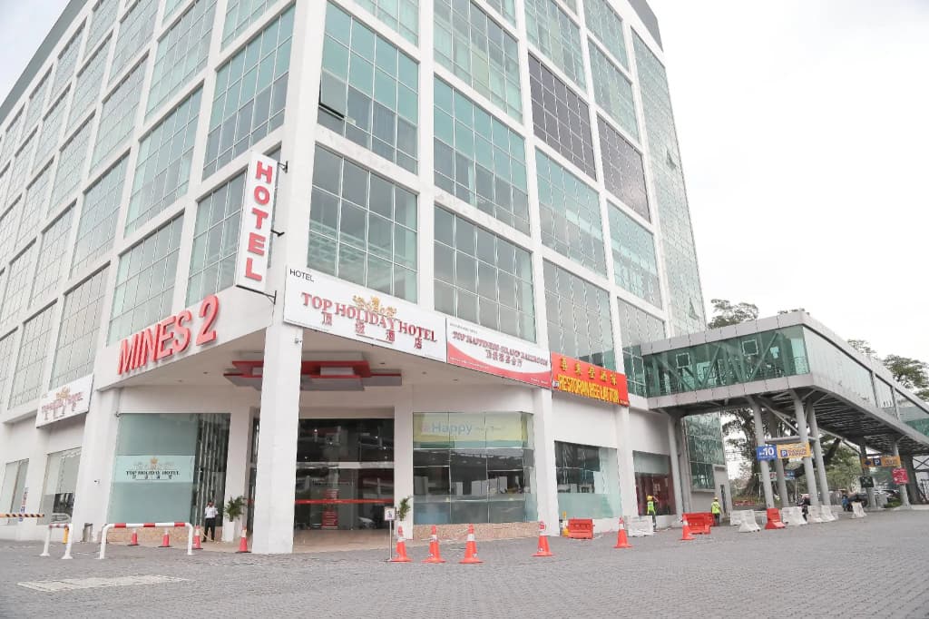Top Holiday Hotel @ The Mines Seri Kembangan - main photo