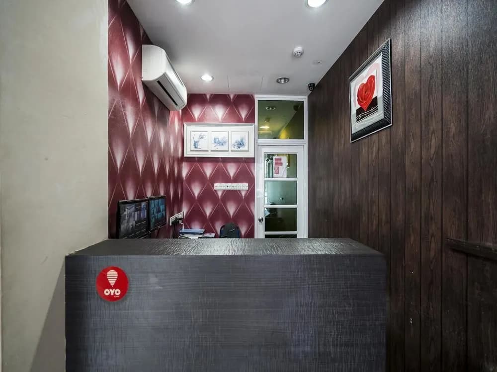 OYO 191 ML Inn Hotel - photo 2