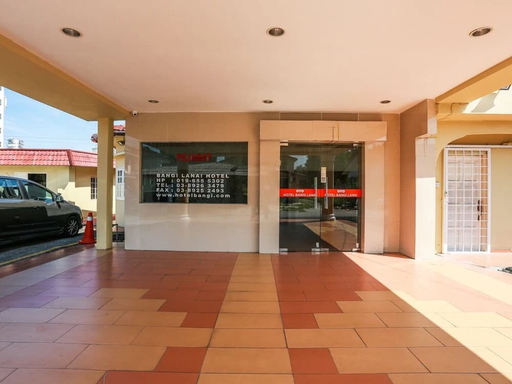 Bangi Lanai Hotel by OYO Rooms - photo 15