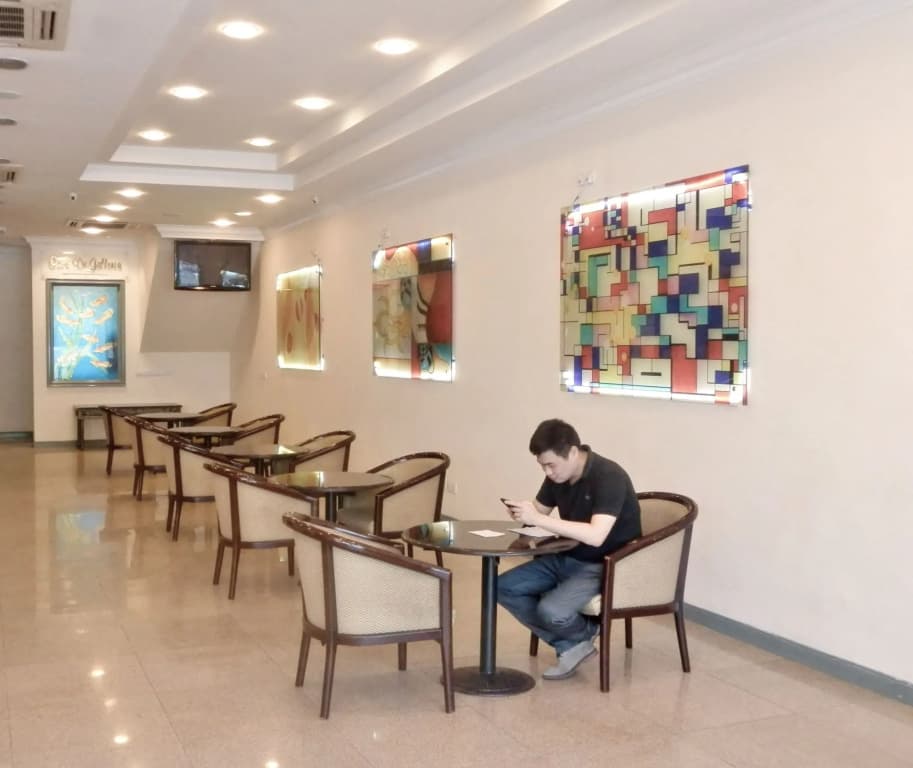 De Galleria Hotel - photo 18
