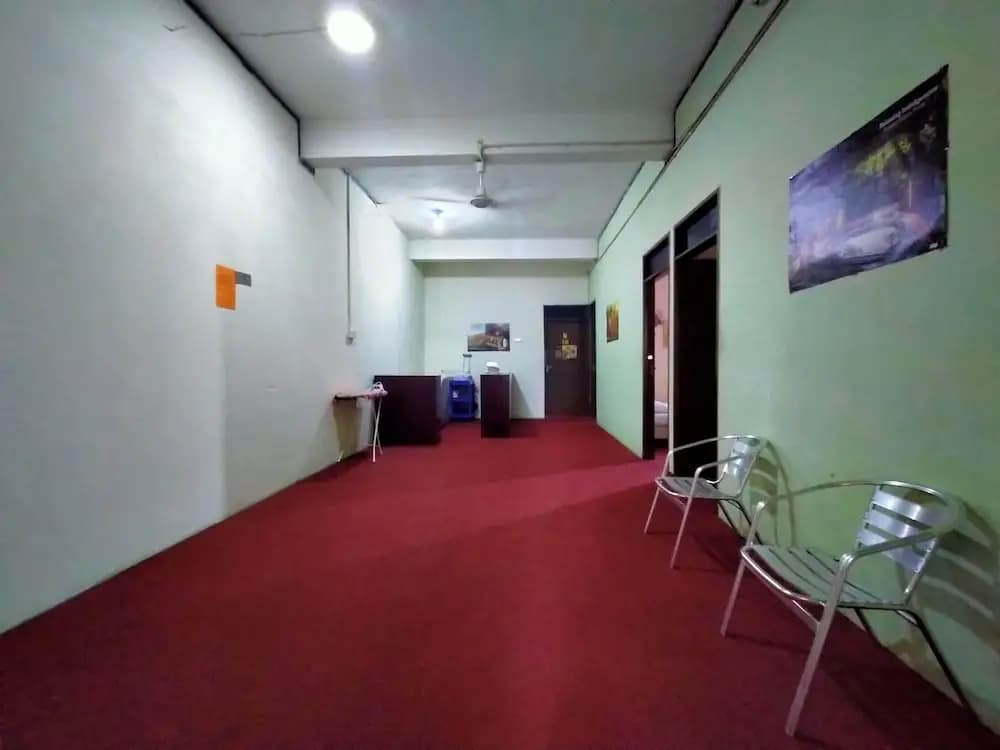 Rz Gold Hotel by OYO Rooms - photo 3