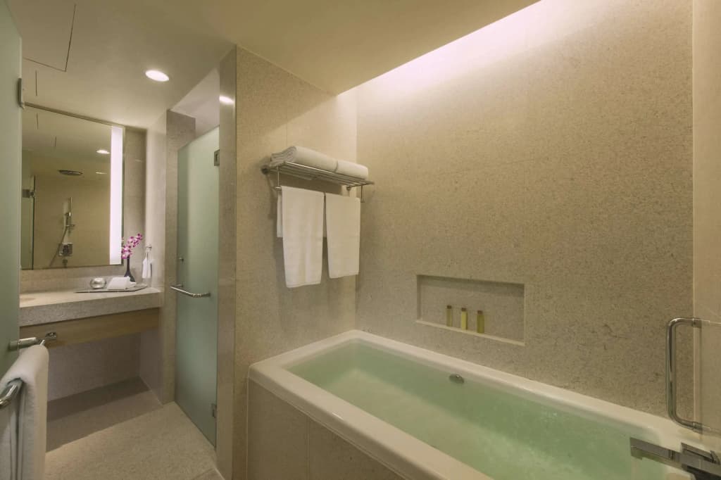 DoubleTree by Hilton Hotel Kuala Lumpur - photo 10
