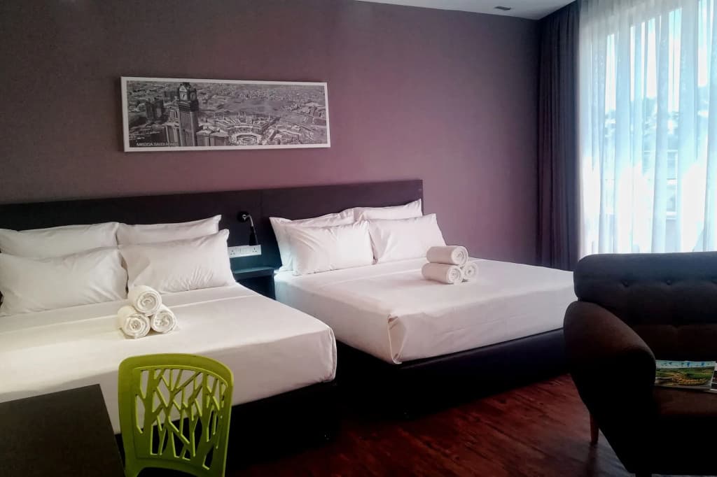 The Loft Plaza Hotel - photo 6