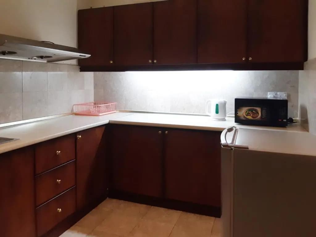 Comfort Service Apartment At Times Square - photo 15