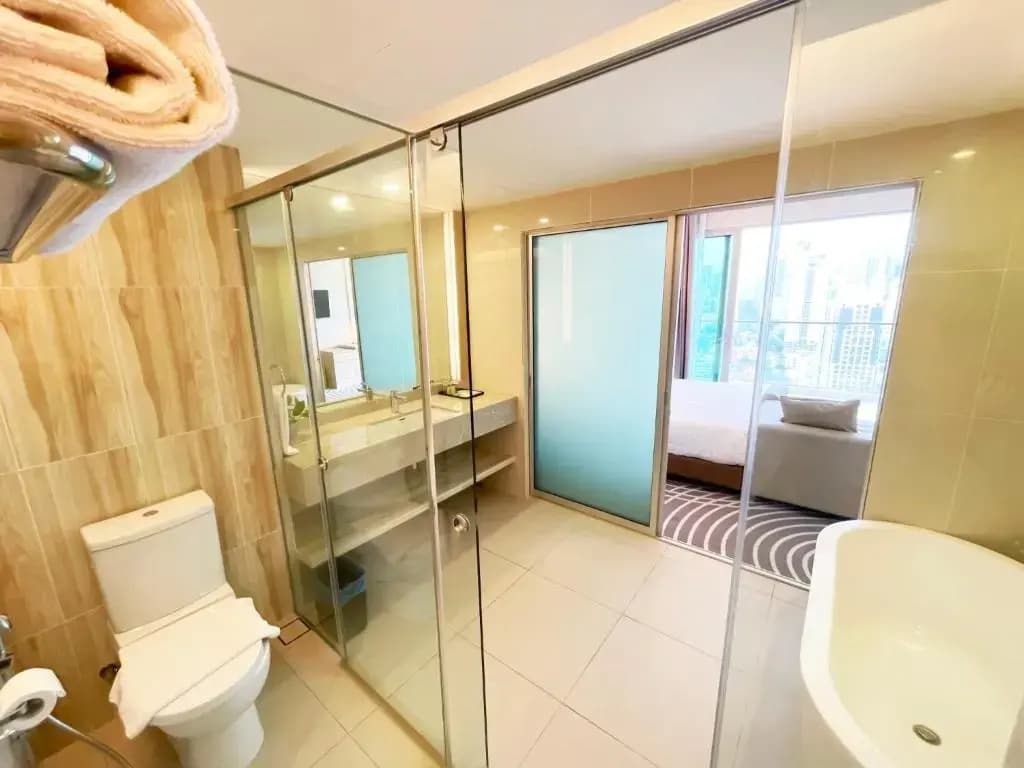 Regalia Suites & Hotel - photo 6