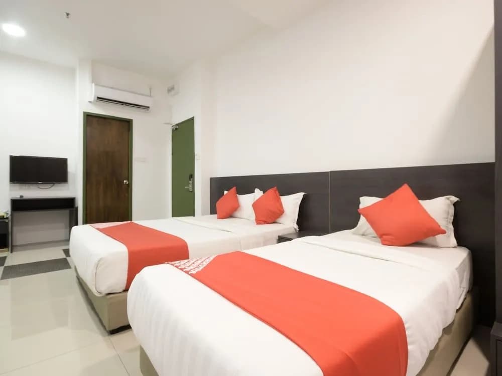 OYO 818 Hotel 11 - photo 6