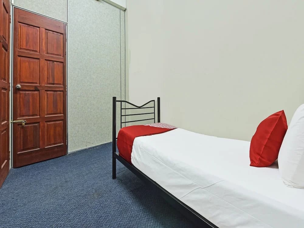OYO 90593 Hotel Bajet Gaya Warisan - photo 2