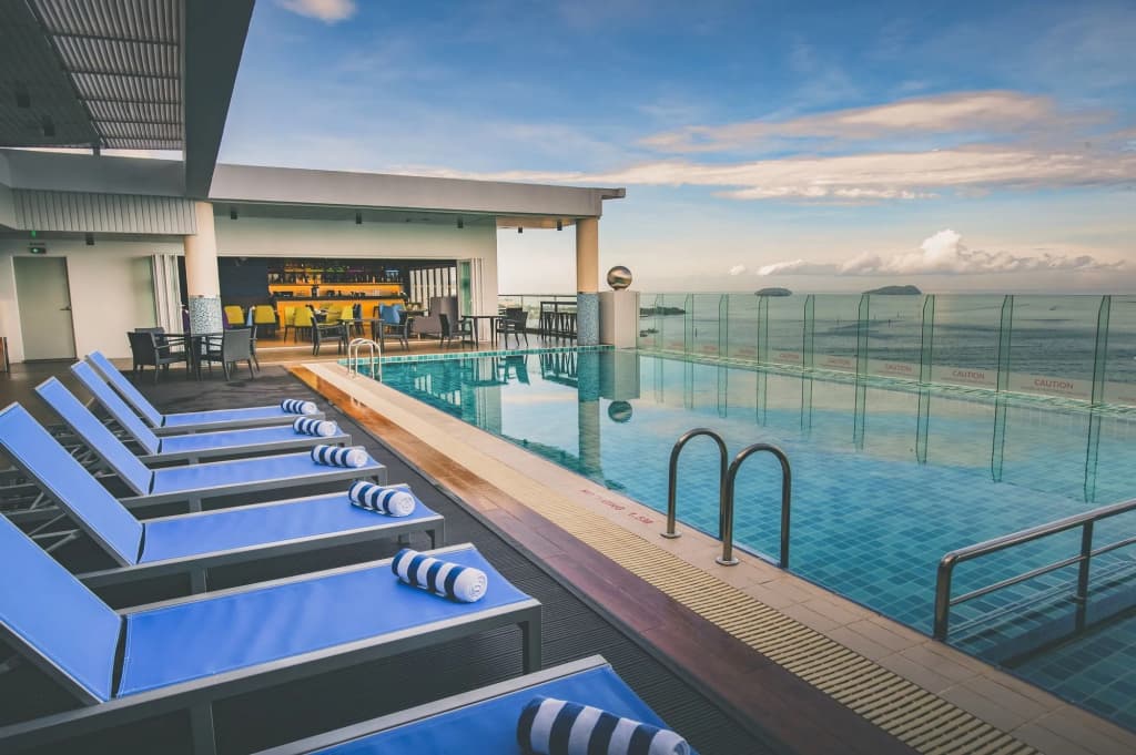 Mercure Kota Kinabalu City Centre - photo 14