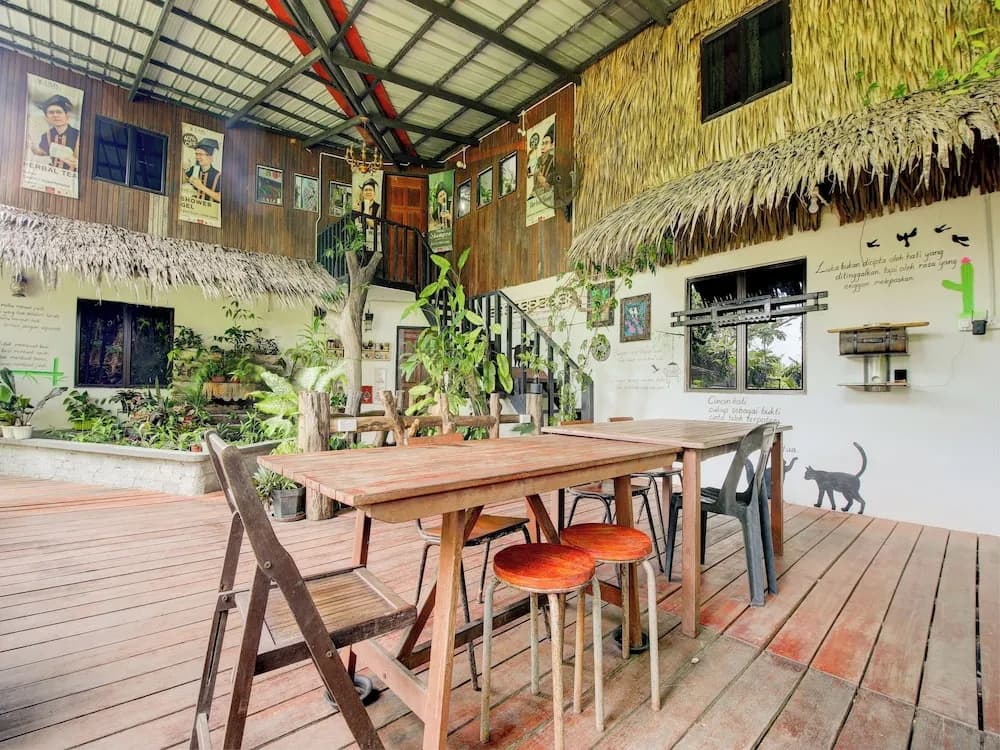 OYO HOME 90800 Rumah Pangi Homestay - photo 13