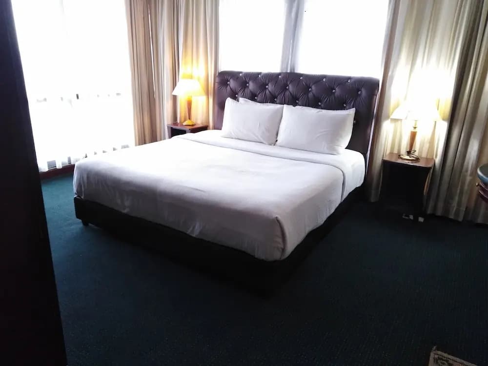 Millennium Service Suite at Times Square - photo 6