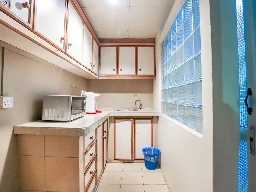 Madani Muslim Hotel - photo 14