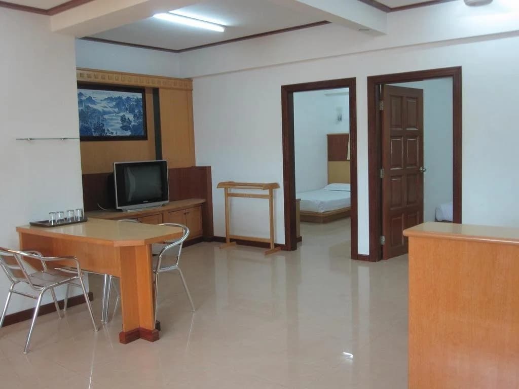 Wisma Pantai Apartment - photo 4