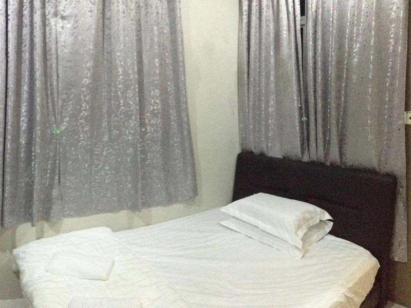 Anggun Beach Guest House Dungun - photo 3