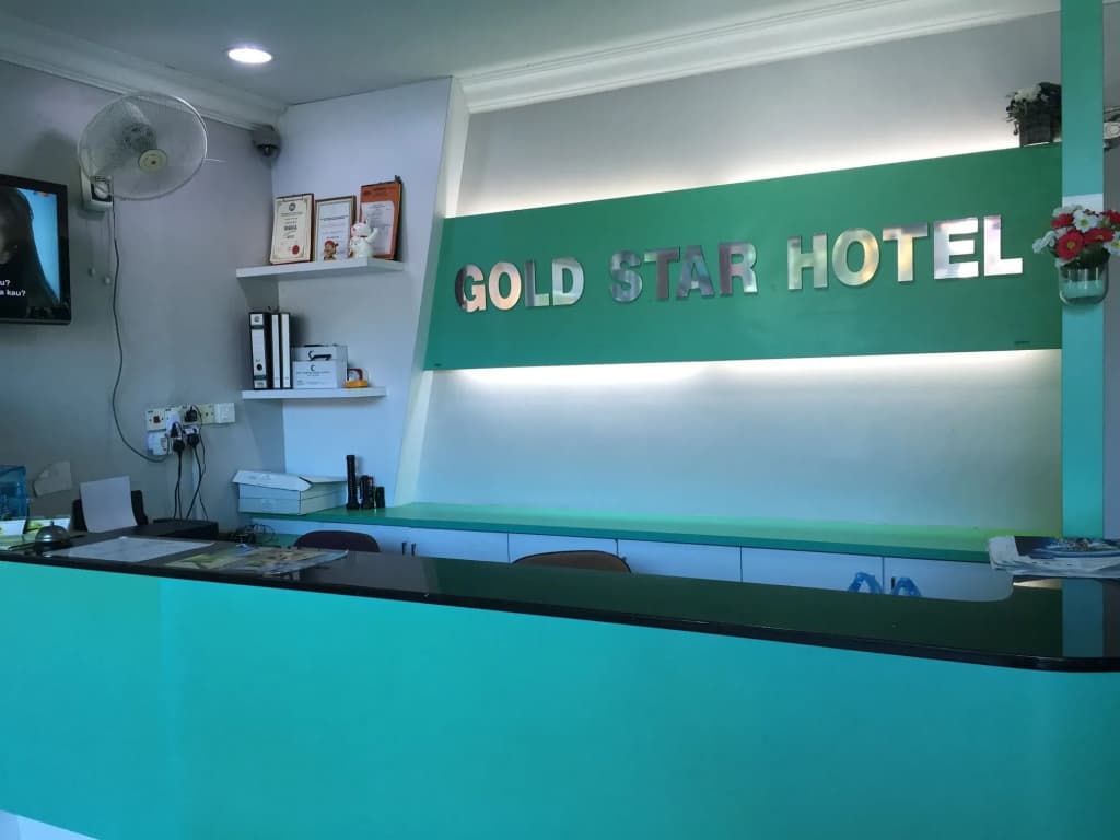 OYO 850 Gold Star Hotel - photo 12