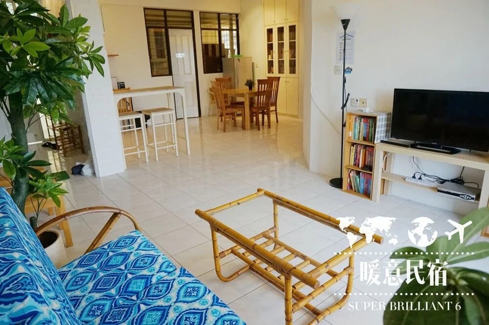 Private Suite with Balcony Gurney Drive - main photo