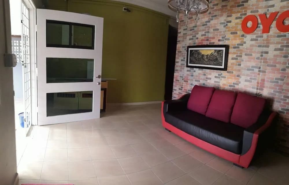 OYO 90363 Nyamanya Inn - photo 11
